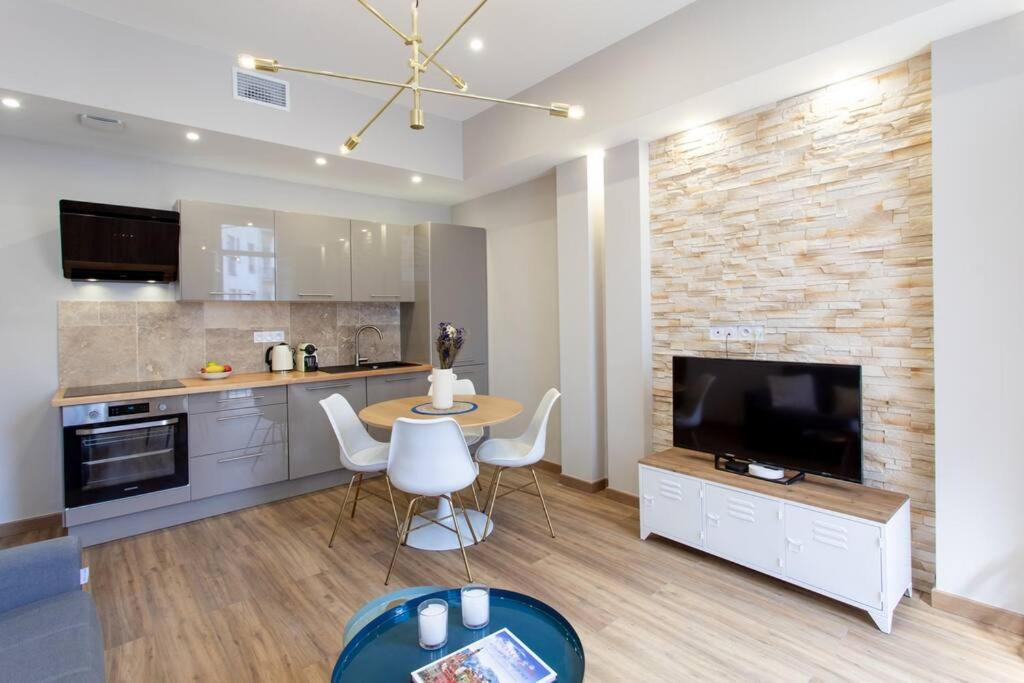 L19 1Bdr Massena Central 2Mins Sea/Promenadeac/Balcony Νίκαια Εξωτερικό φωτογραφία